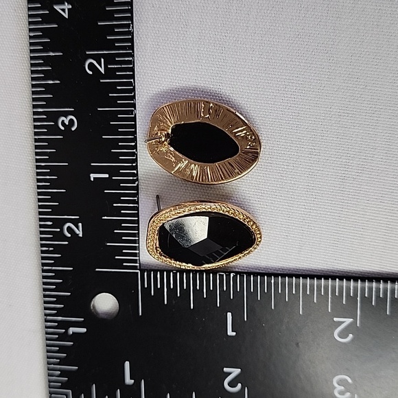 Gold Double Chain with Black Acrylic Faceted Stones Bib Necklace Earrings Set - Picture 7 of 7